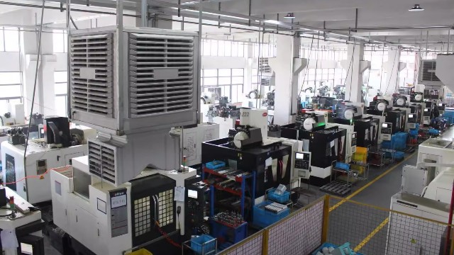 团队里的“跨界能手”：粉色视频网站员工如何玩转“研发 + 生产 + 市场”协同？